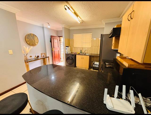 2 BEDROOM SECTIONAL TITLE FOR SALE IN NIEUW MUCKLENEUK